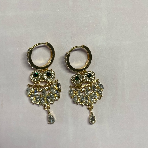 Owl Rhinestone Gold Plated Earrings - Picture 6 of 6